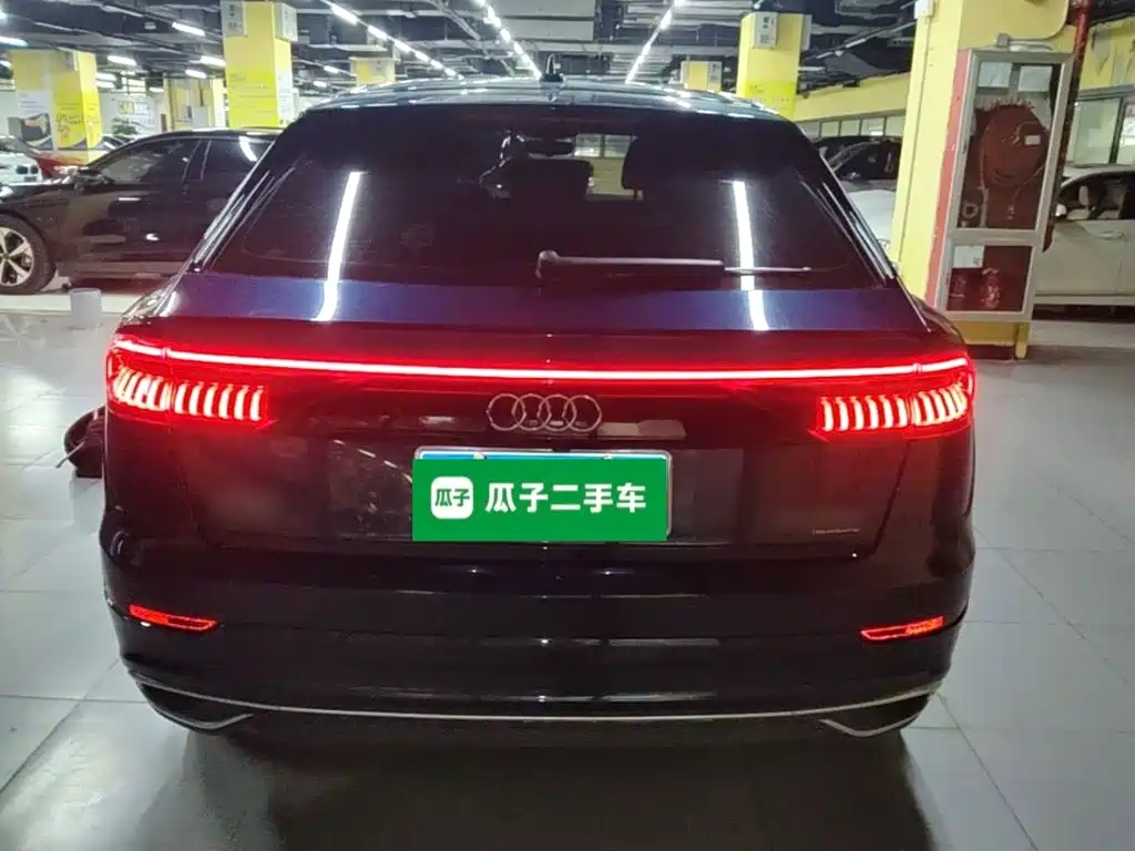 Audi Q8 — фото 5