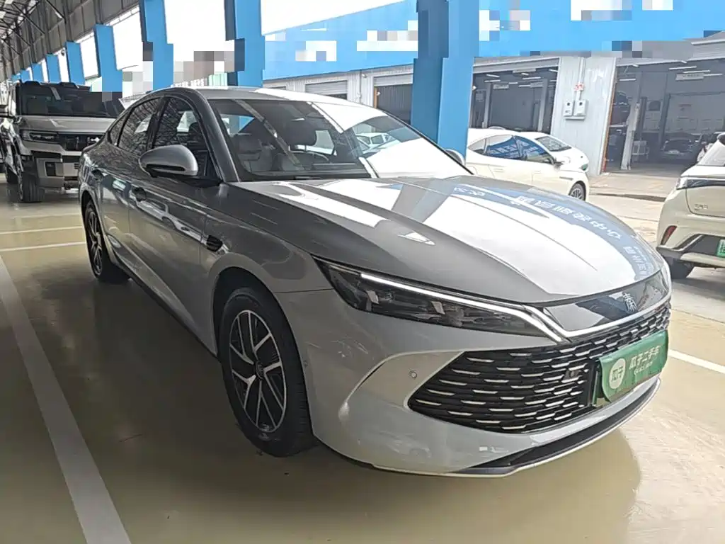 BYD Qin L — фото 4