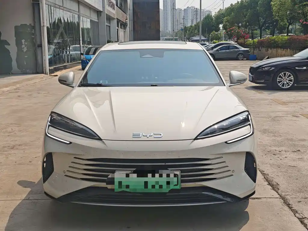 BYD Seal 07 DM-i — фото 2