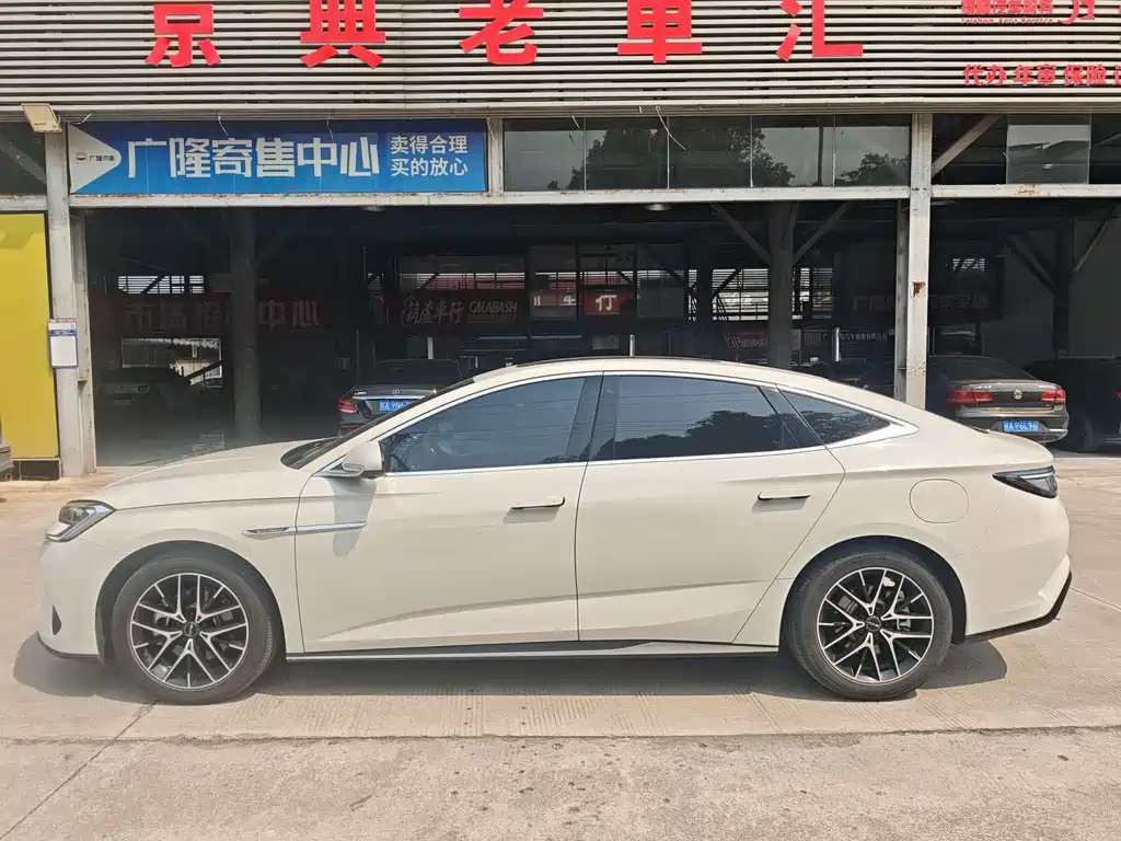 BYD Seal 07 DM-i — фото 4