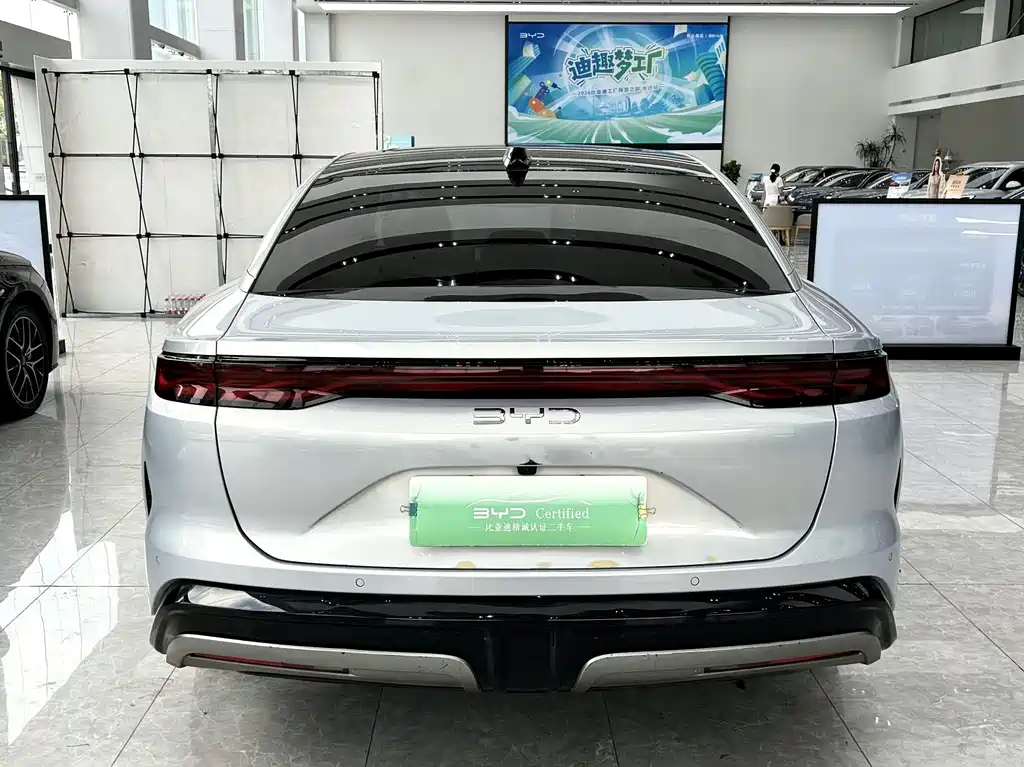 BYD Han L — фото 10