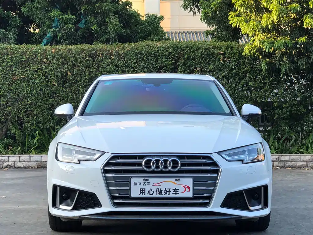 Audi A4L — фото 2