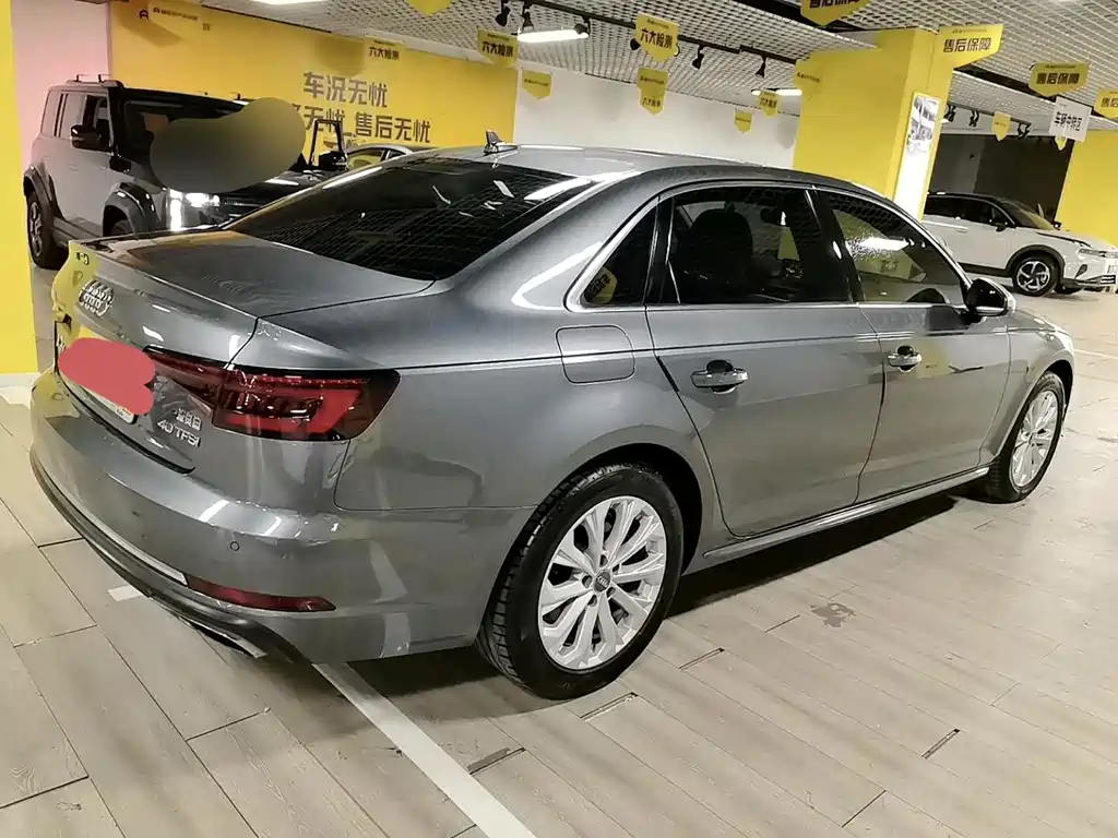 Audi A4L — фото 2