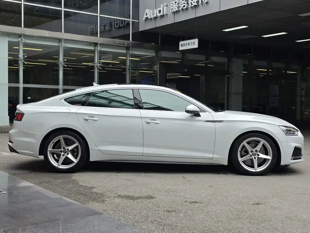 Audi A5 (Import) — фото 5