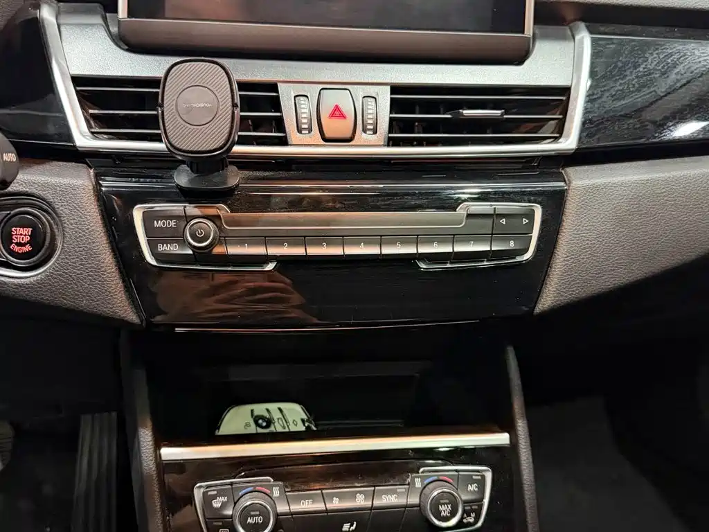 BMW 2 Series Active Tourer — фото 7