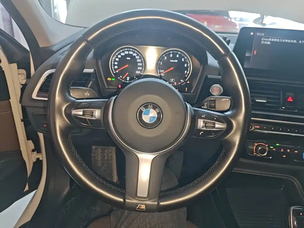 BMW 1 Series — фото 10