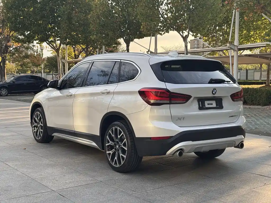 BMW X1 — фото 4