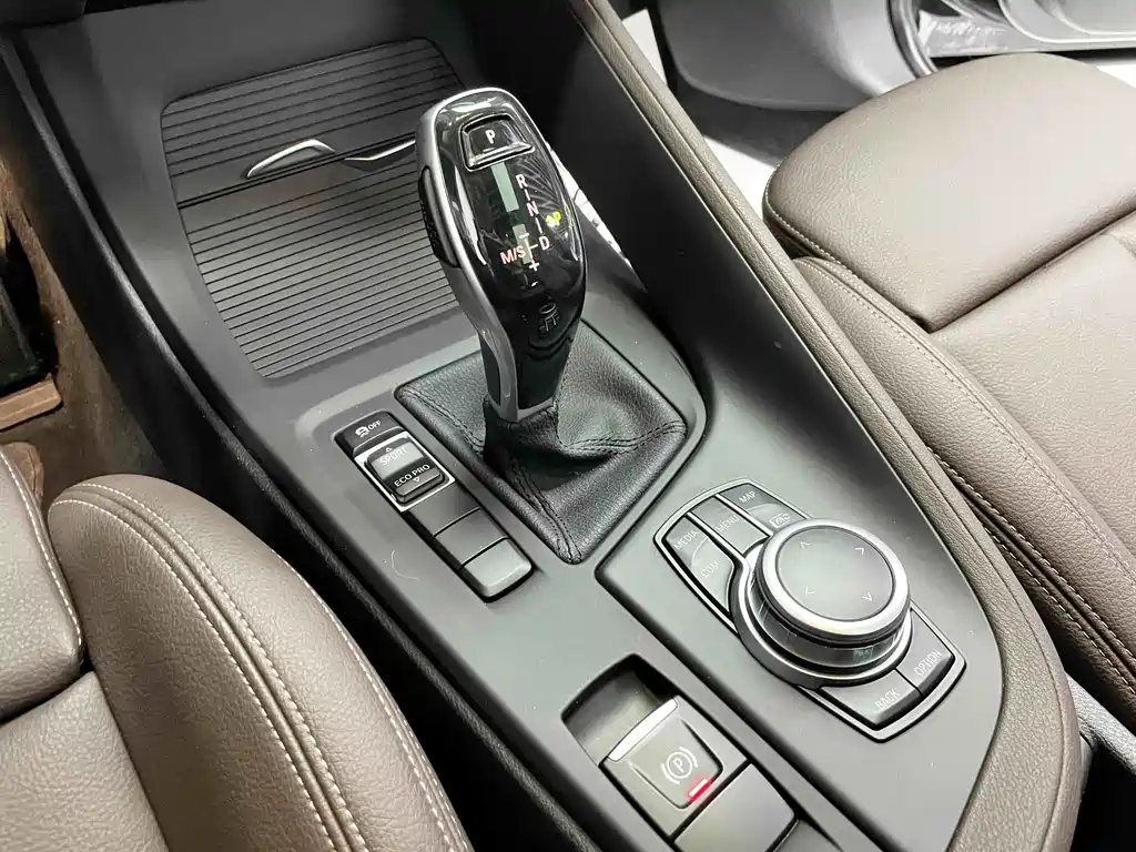 BMW X1 — фото 17