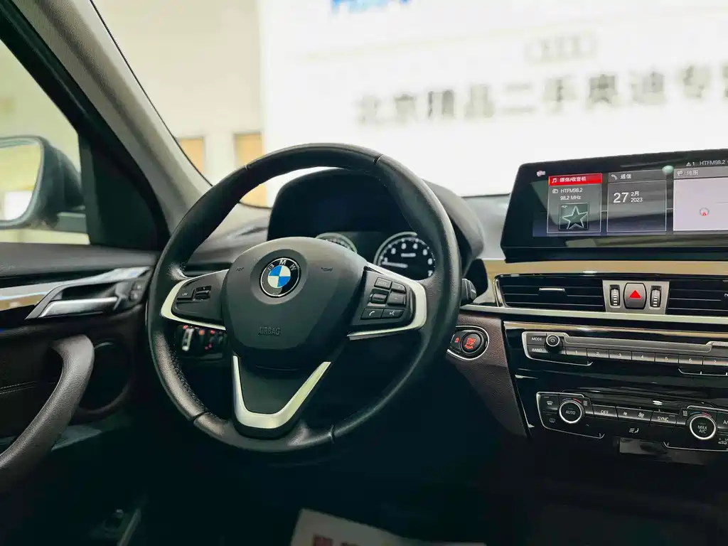 BMW X1 — фото 14