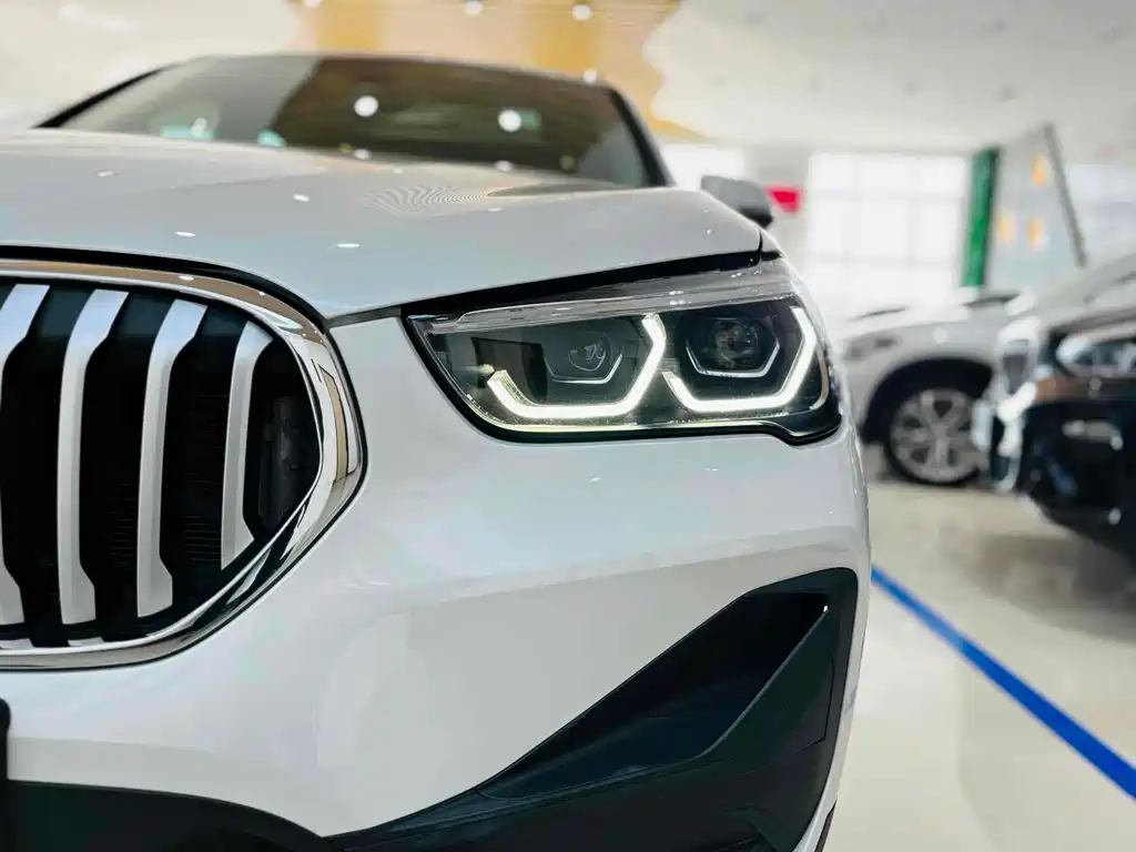 BMW X1 — фото 19