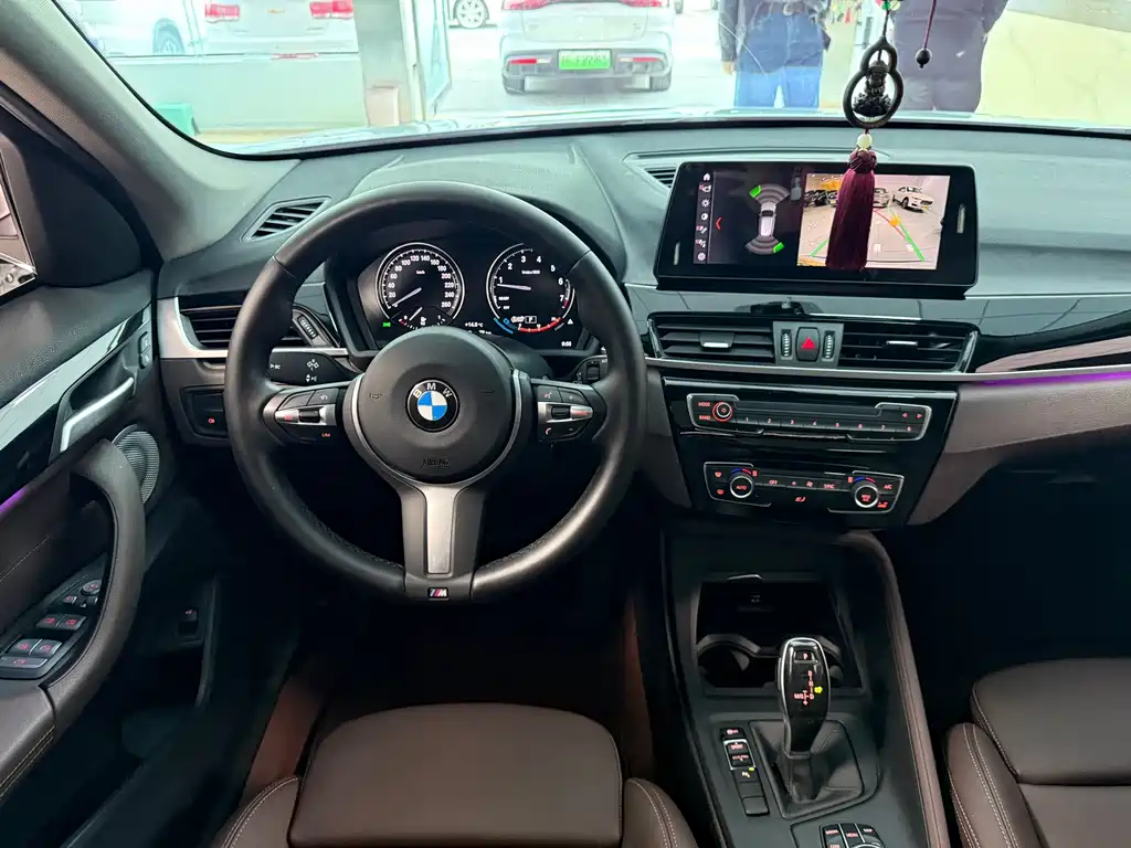 BMW X1 — фото 11