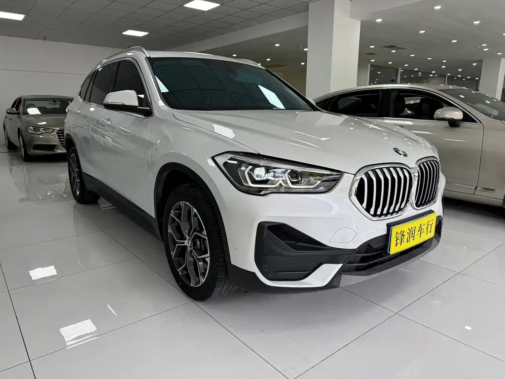 BMW X1 — фото 3