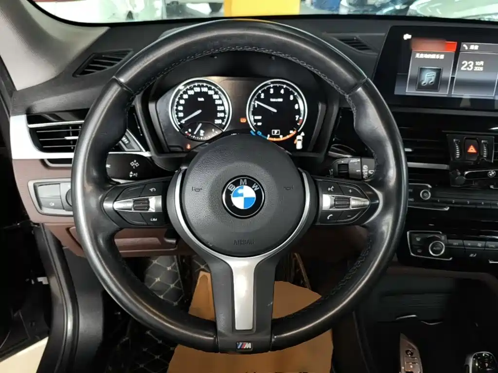 BMW X1 — фото 10