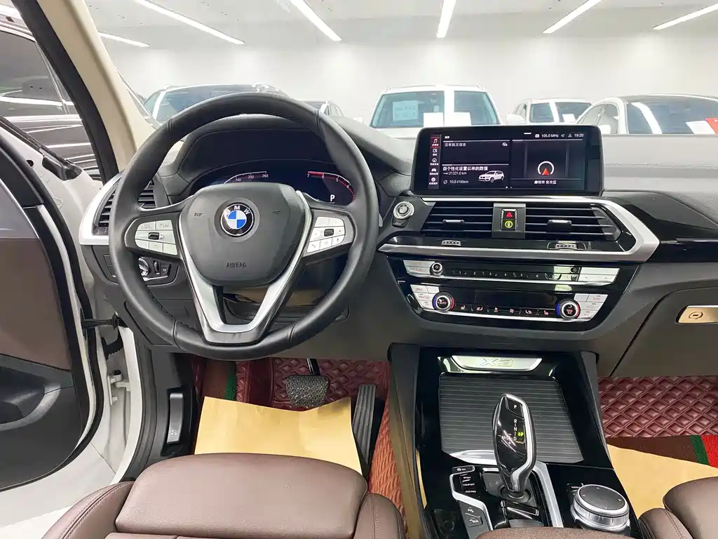 BMW X3 — фото 13