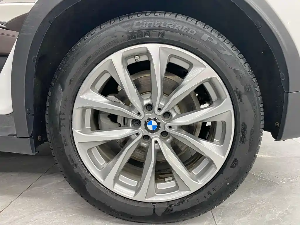 BMW X3 — фото 23