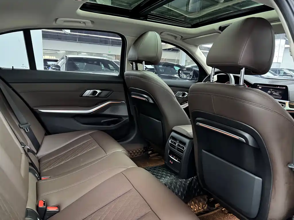 BMW 3 Series — фото 14