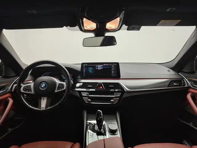BMW 5 Series New Energy — фото 5