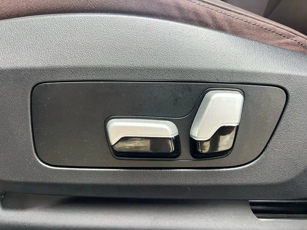 BMW X1 — фото 11