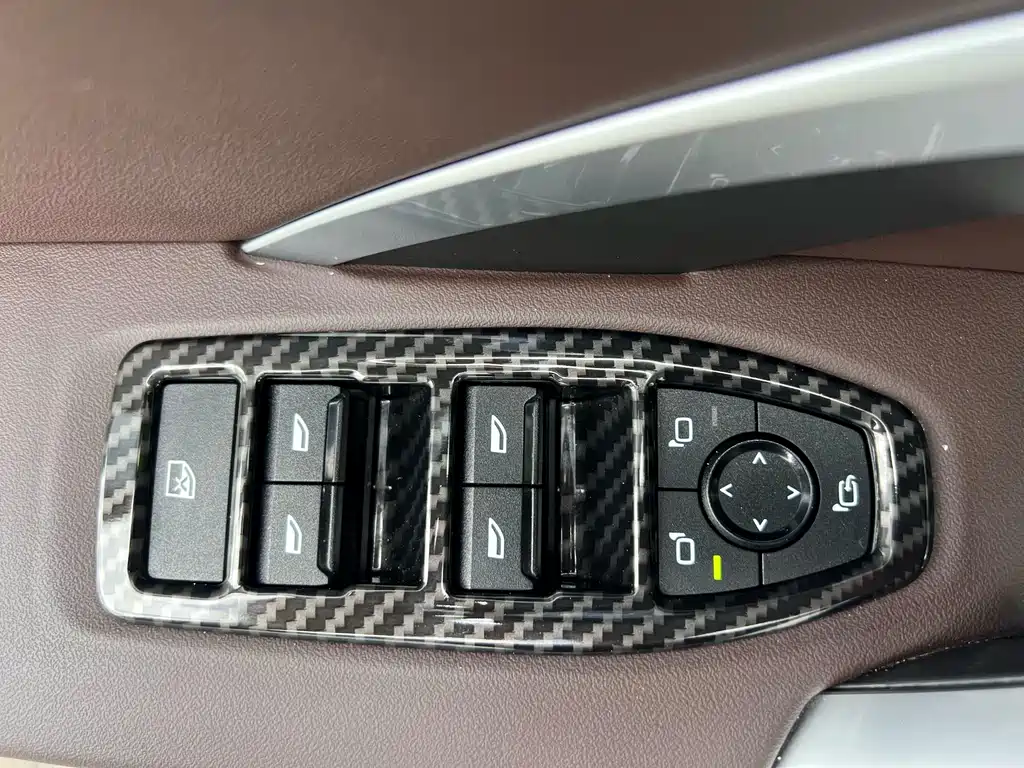 BMW X1 — фото 13