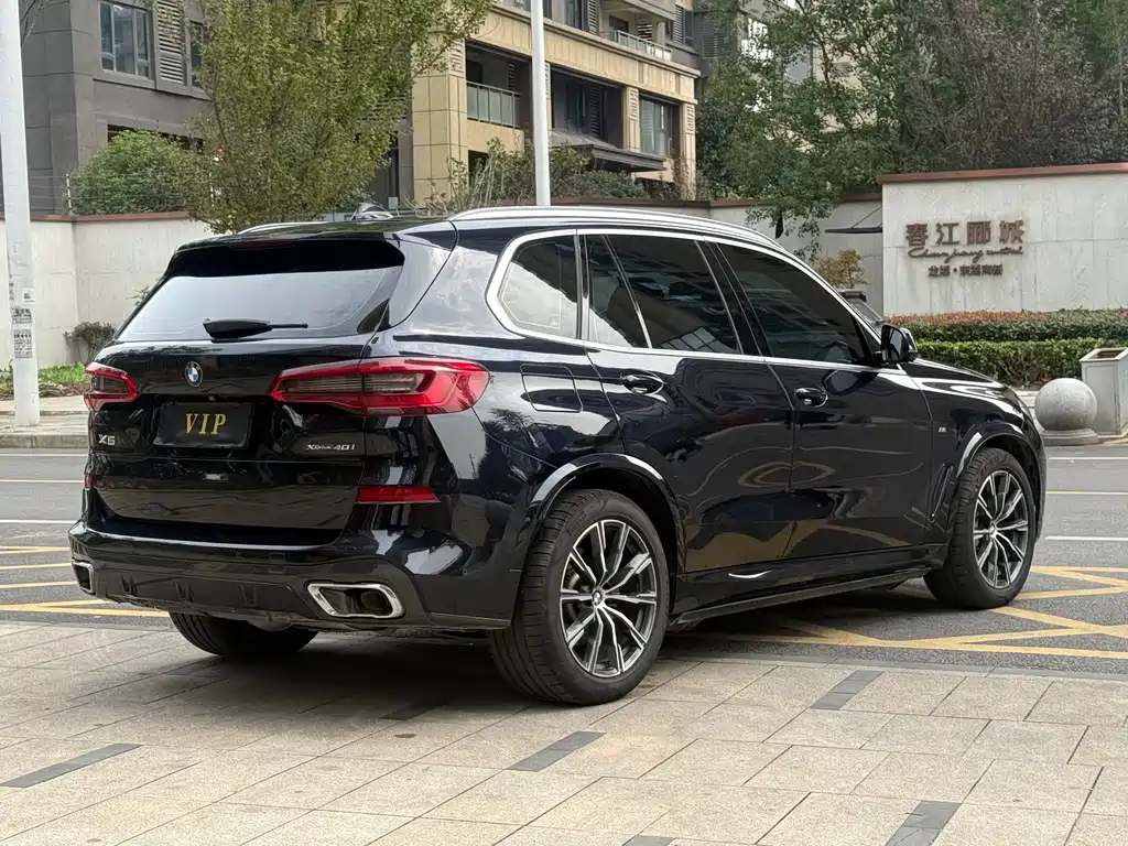 BMW X5 (Import) — фото 28