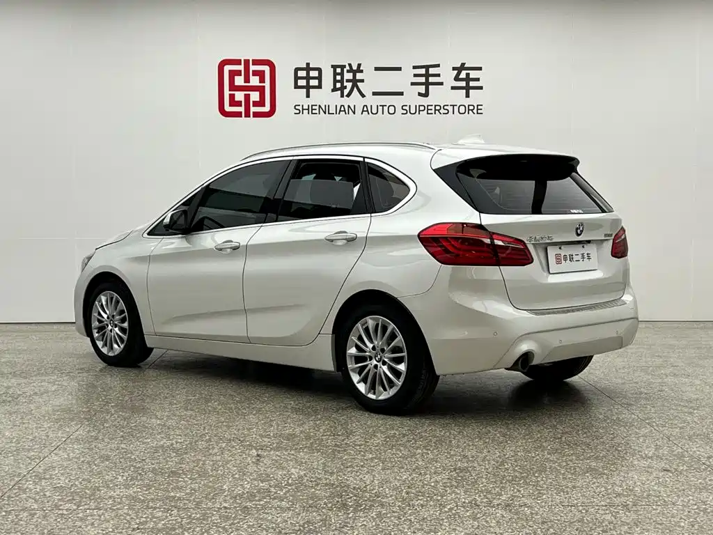 BMW 2 Series Active Tourer — фото 2