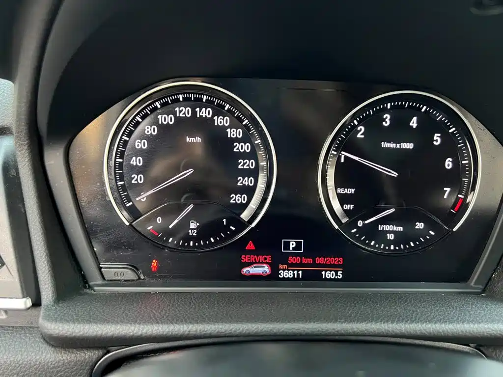 BMW 2 Series Active Tourer — фото 11