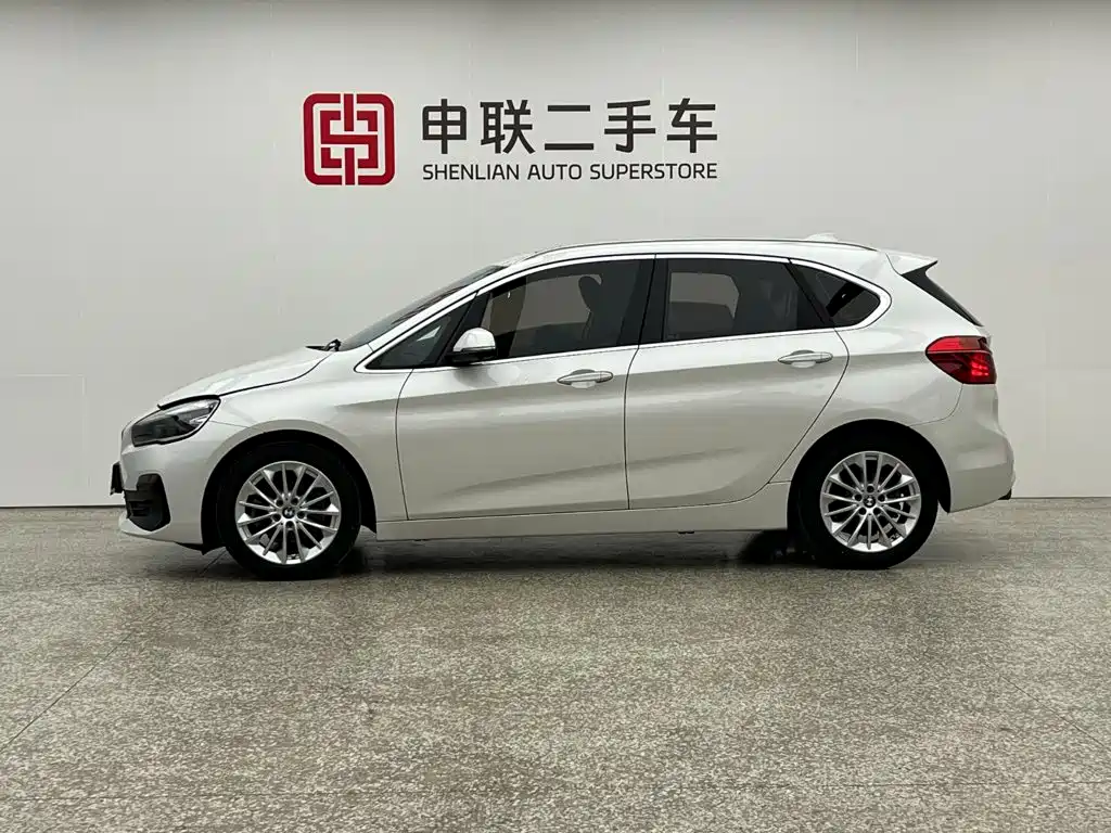 BMW 2 Series Active Tourer — фото 3