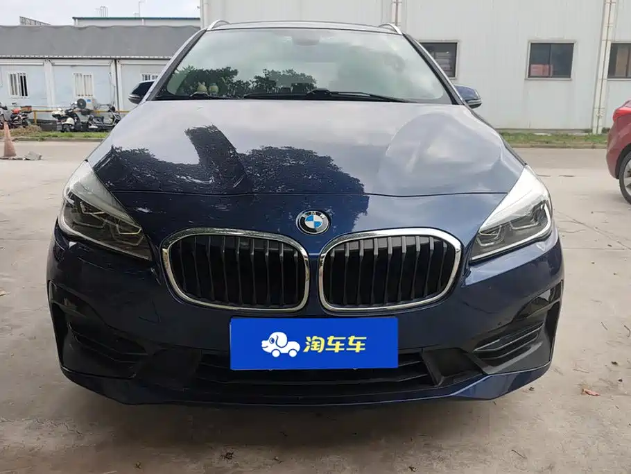 BMW 2 Series Active Tourer — фото 2