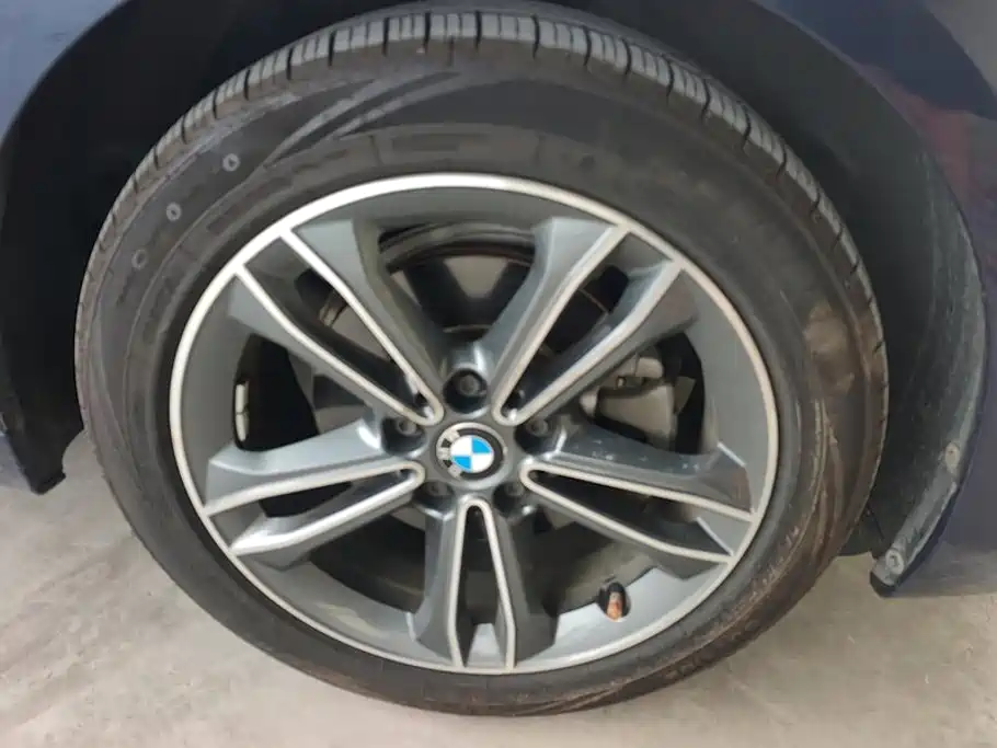BMW 2 Series Active Tourer — фото 6