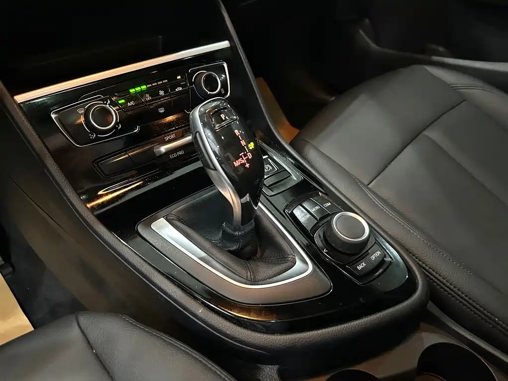 BMW 2 Series Gran Tourer — фото 13