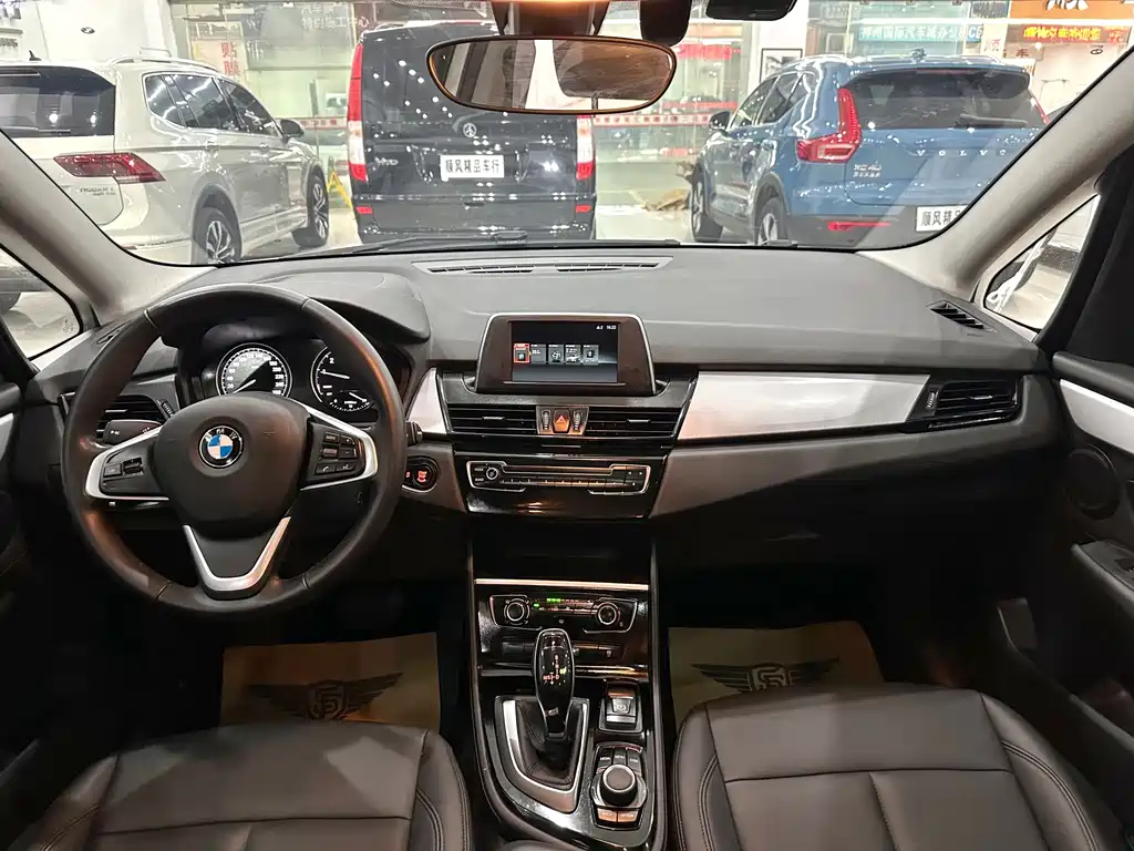 BMW 2 Series Gran Tourer — фото 15