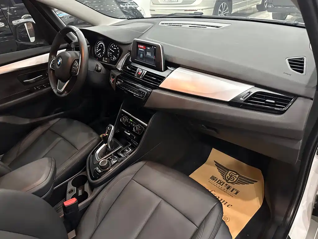 BMW 2 Series Gran Tourer — фото 19