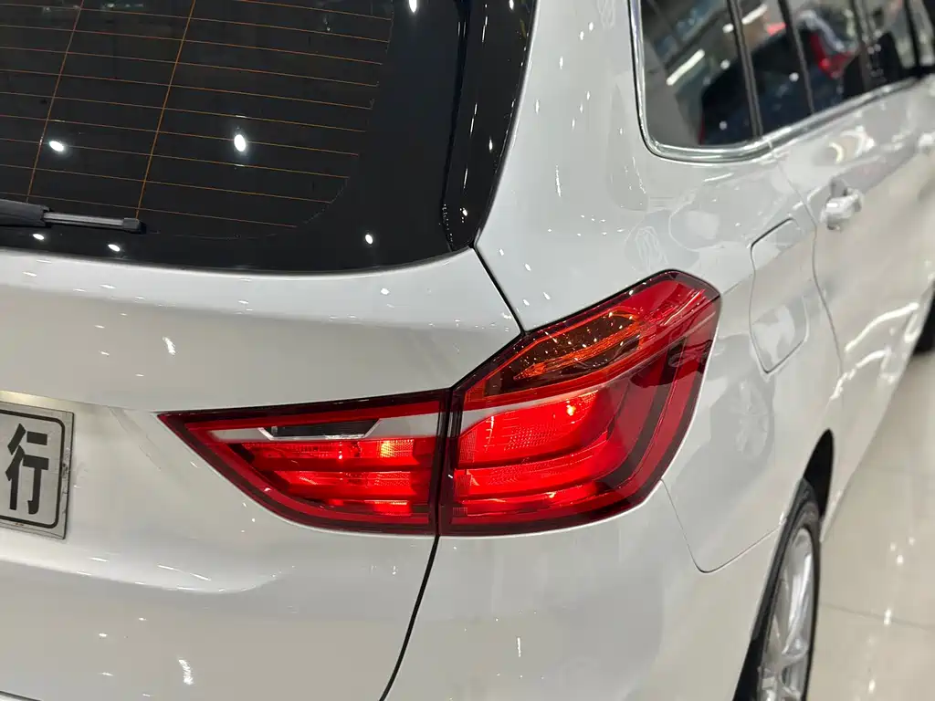 BMW 2 Series Gran Tourer — фото 26