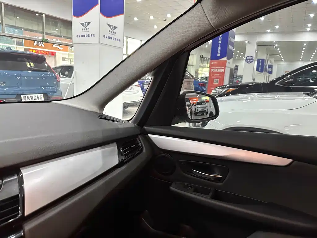 BMW 2 Series Gran Tourer — фото 10