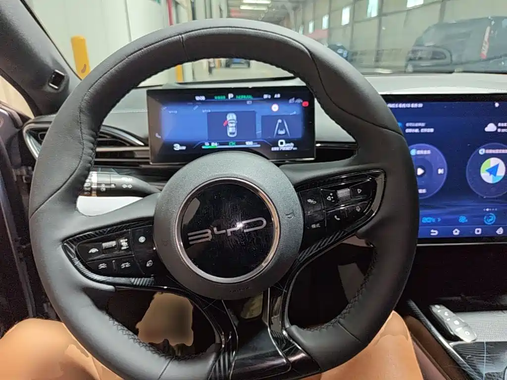 BYD Seal — фото 11