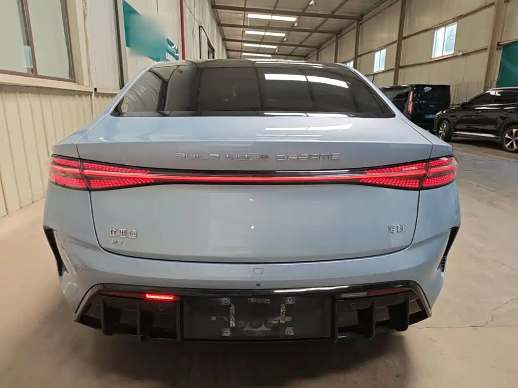 BYD Seal — фото 6