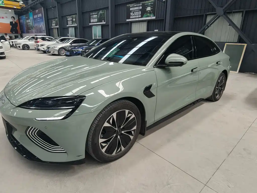 BYD Seal — фото 4