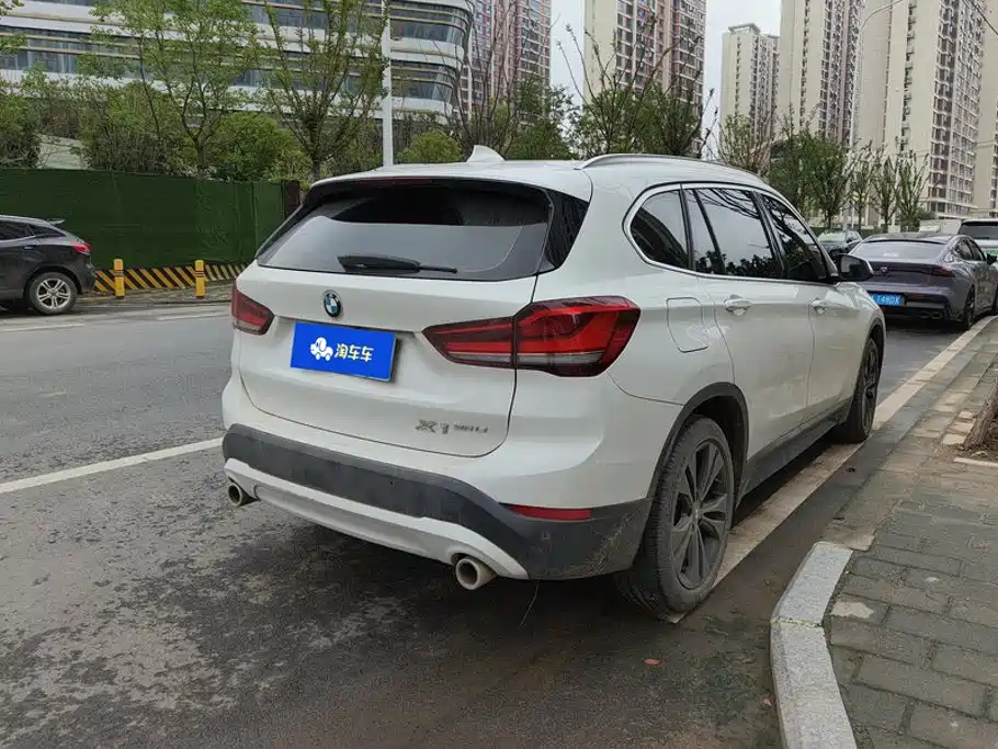 BMW X1 — фото 3