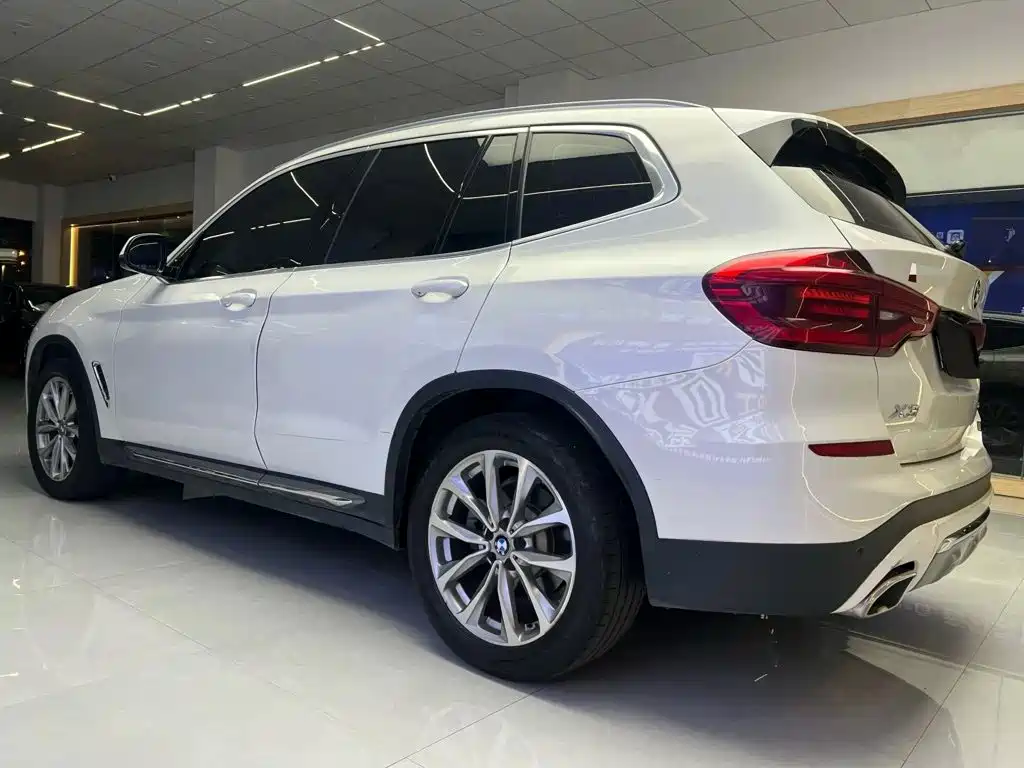 BMW X3 — фото 4