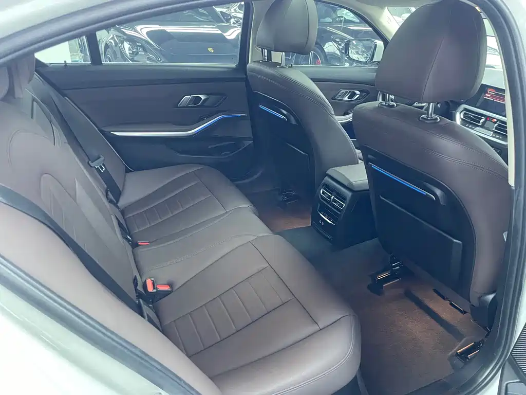 BMW 3 Series — фото 11