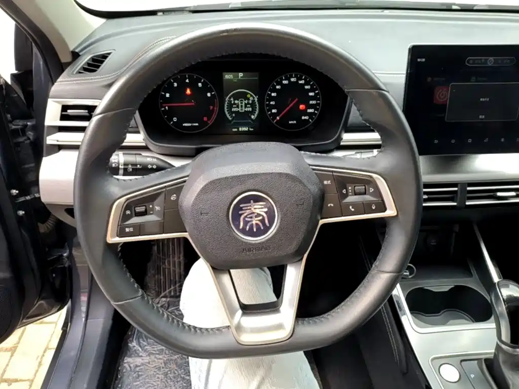 BYD Qin — фото 10