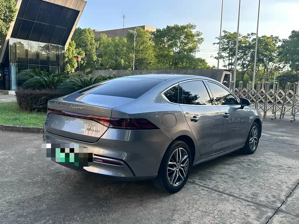 BYD Qin PLUS — фото 9