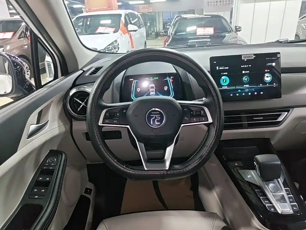 BYD Yuan Pro — фото 10