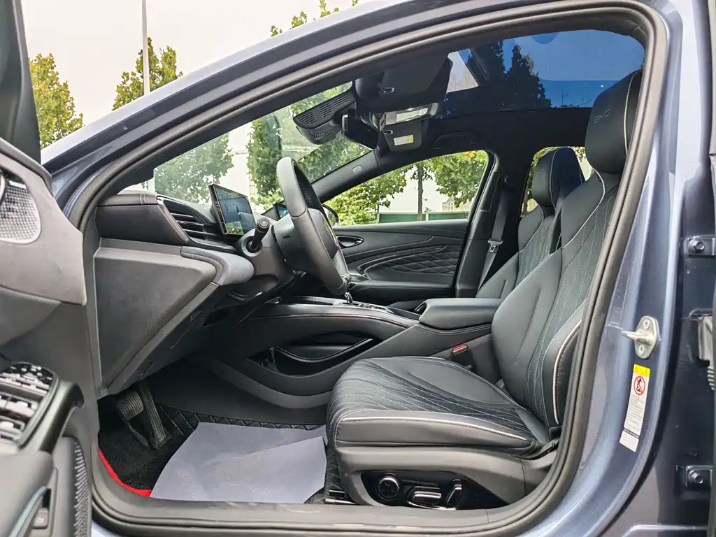BYD Seal — фото 6