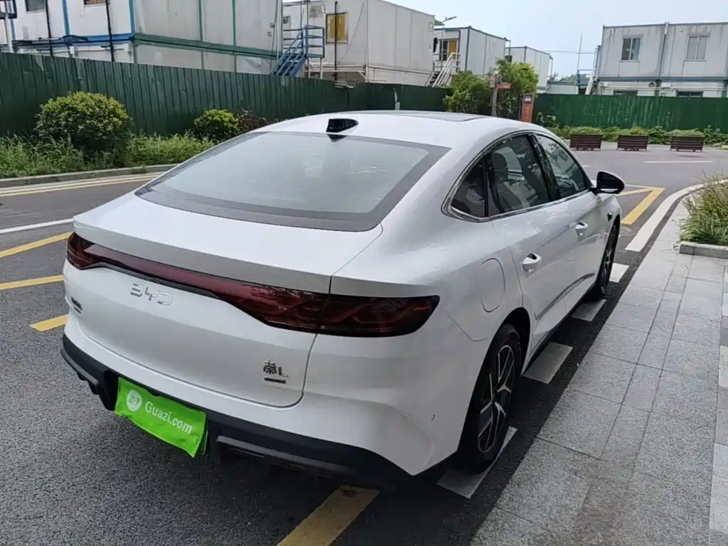 BYD Qin L — фото 7