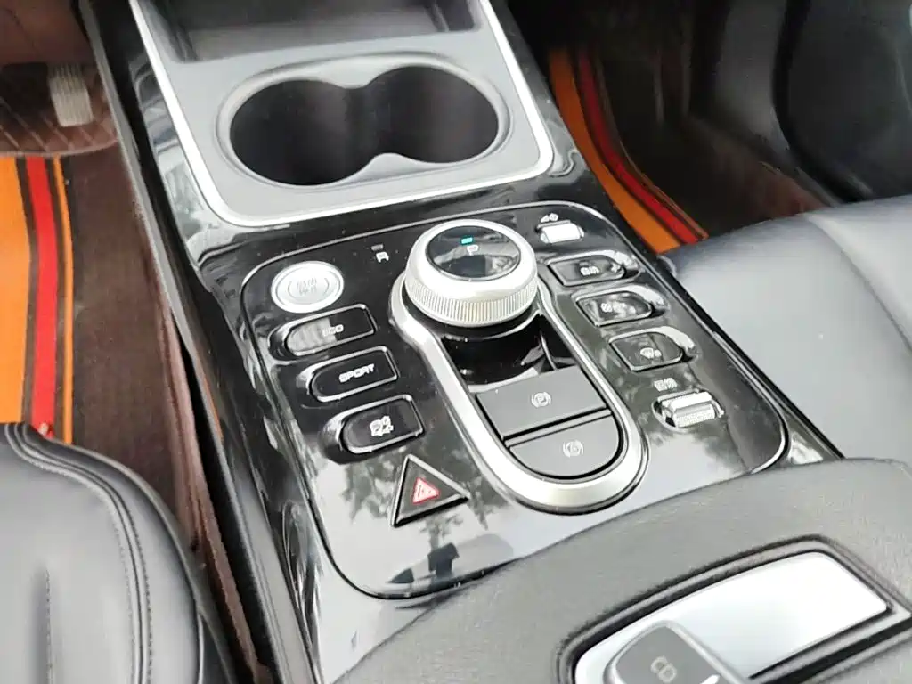 BYD Qin PLUS — фото 13