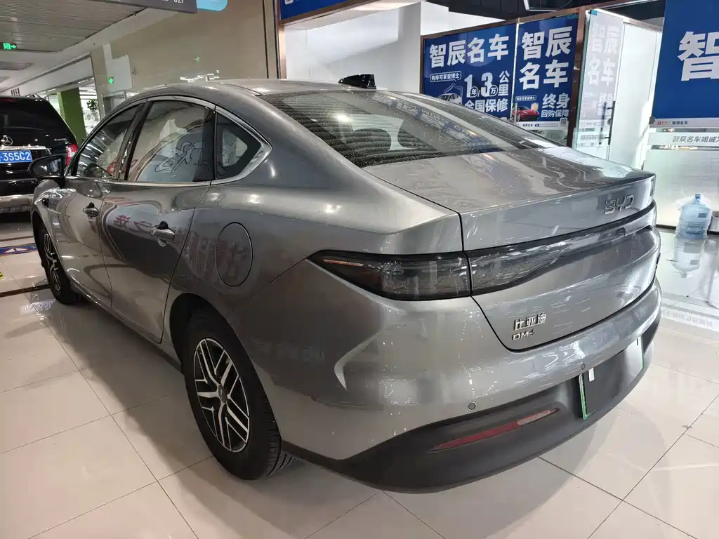 BYD Seal 05 DM-i — фото 9