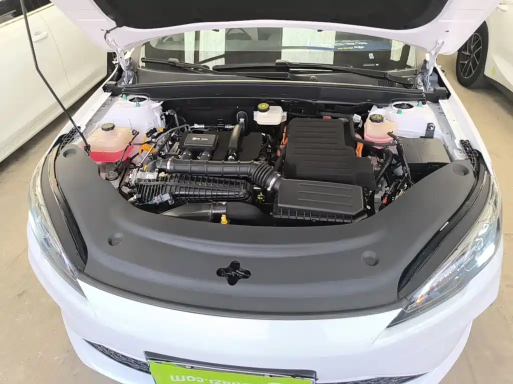 BYD Seal 05 DM-i — фото 19