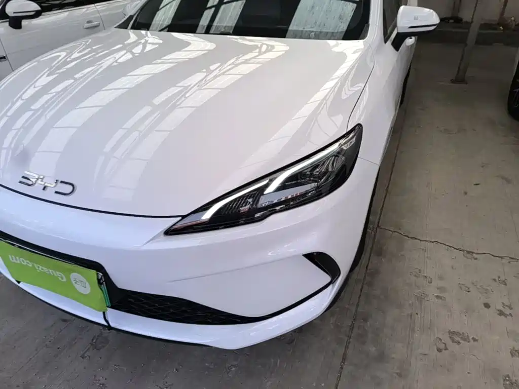 BYD Seal 05 DM-i — фото 23