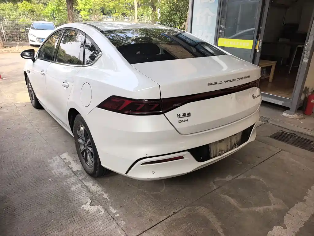 BYD Qin PLUS — фото 10